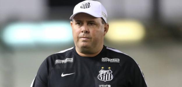 Marcelo Fernandes está oficializado no comando do Santos até o fim do ano