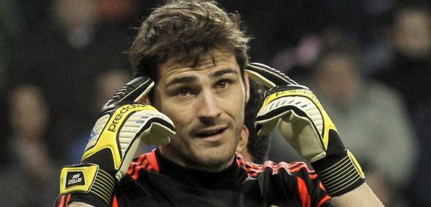 Iker Casillas deixa o Real Madrid para vestir a camisa do Porto