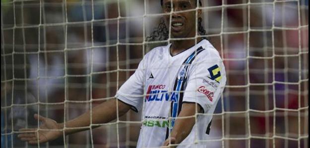 Em oito jogos, Ronaldinho marcou três gols e deu uma assistência pelo Querétaro