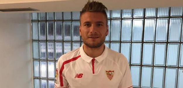 "Queria muito jogar no Sevilla por alguns anos. Espero encontrar uma família nesse time", disse